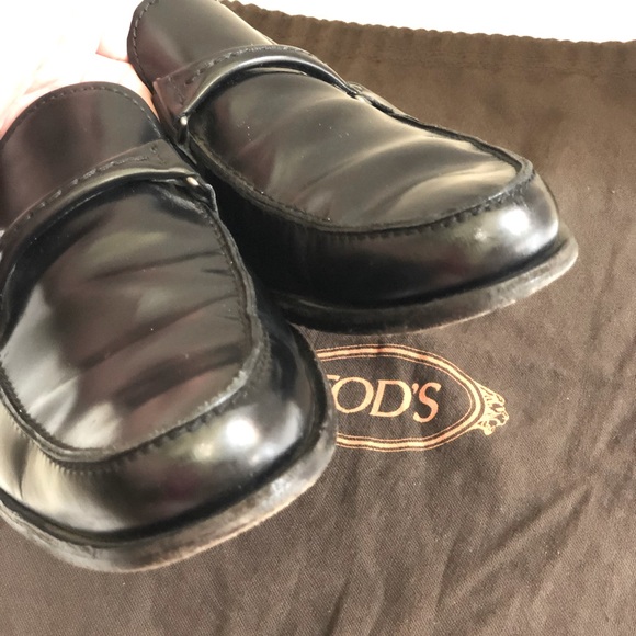 Tod’s Black Leather Loafers